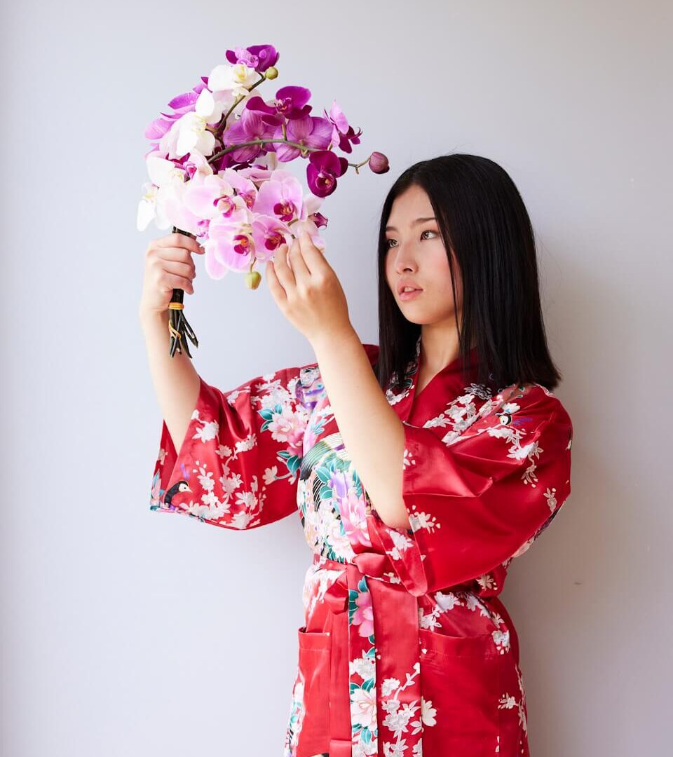 Kimono flores y Pavo real Fantasia Oriental